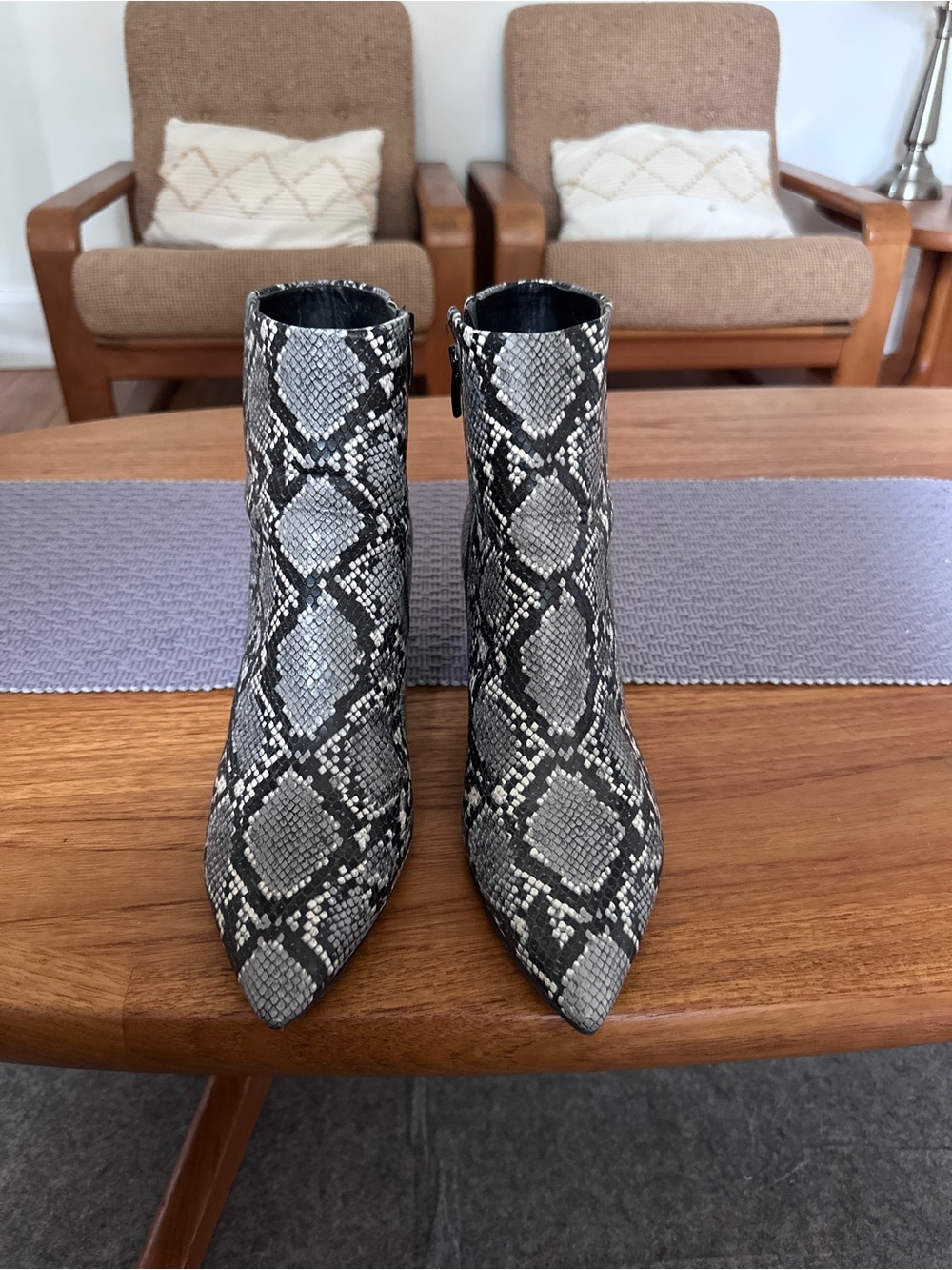 Black & Gray Snake-Print Ankle Boots - Women - size 10 - Nine West.